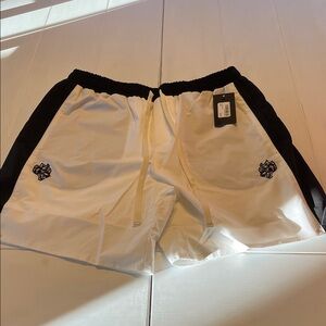 Darc Sport/Wolf head Ali fasted shorts/M/cream/NWT!!!!